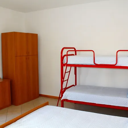 Nodari アパート リニャーノ・サッビアドーロ