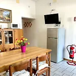Nodari Apartament *